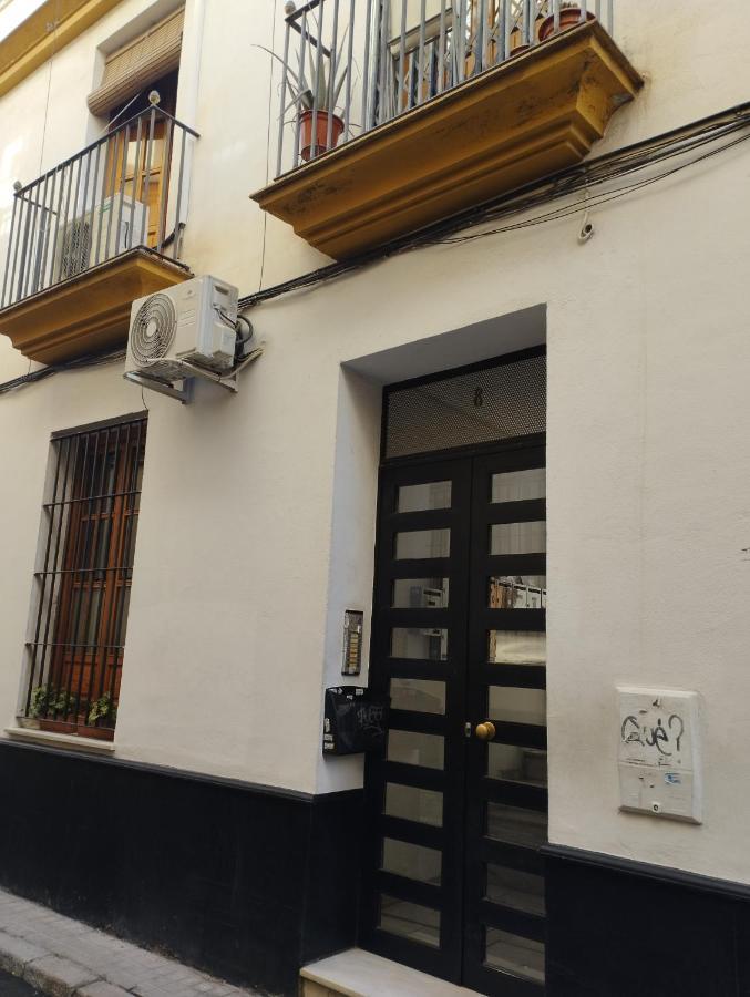 Apartamento Duenas Sevilla Bagian luar foto