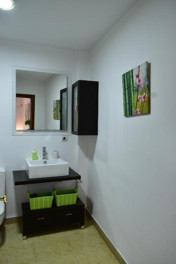 Apartamento Duenas Sevilla Bagian luar foto